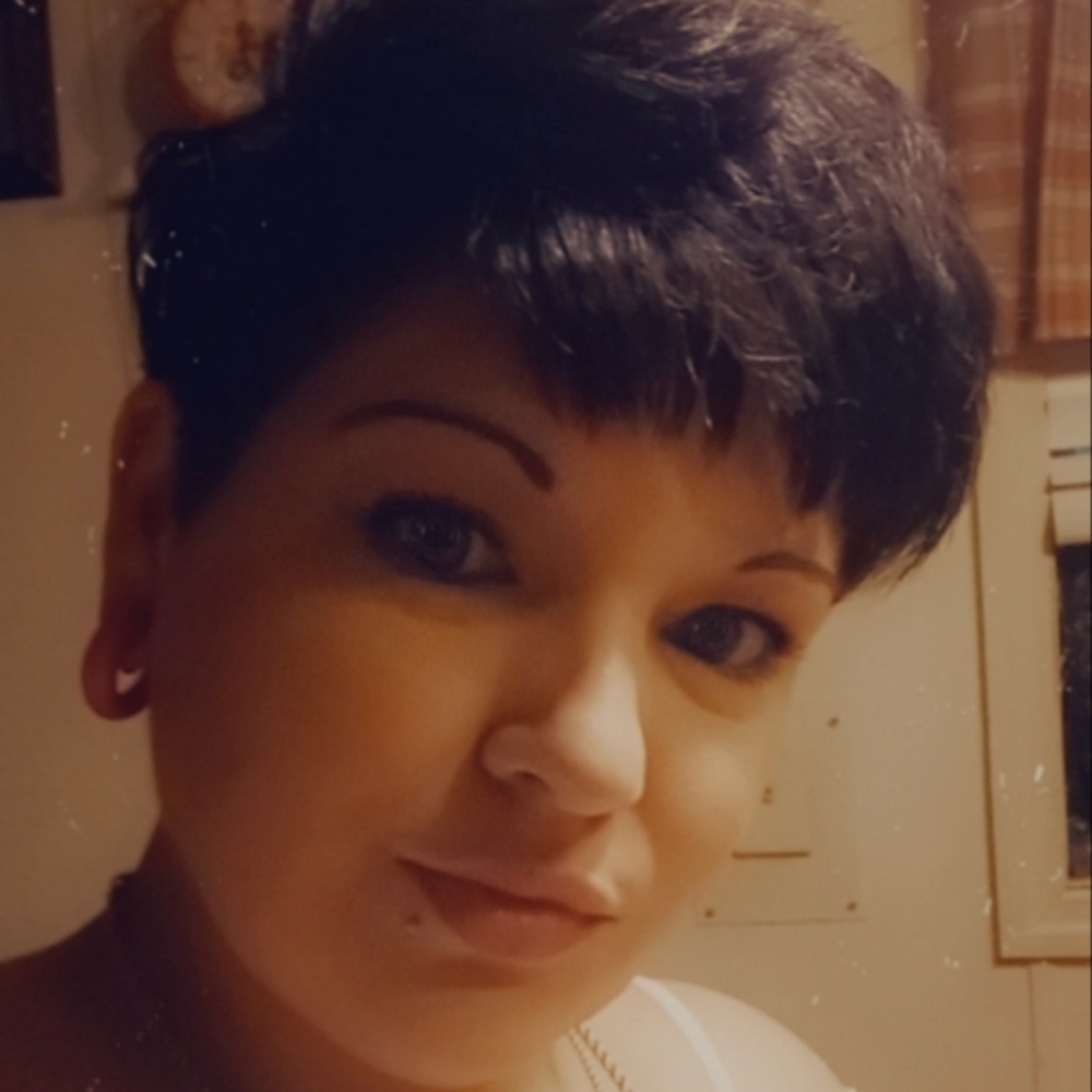 Meet your Posher, Cristinia